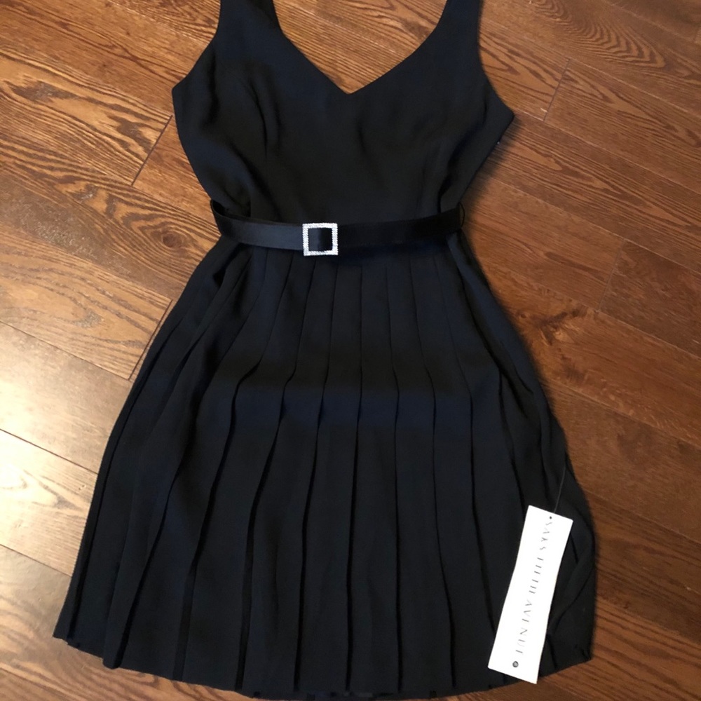 Laundry by Shelli Segal Black Sleeveless Dress